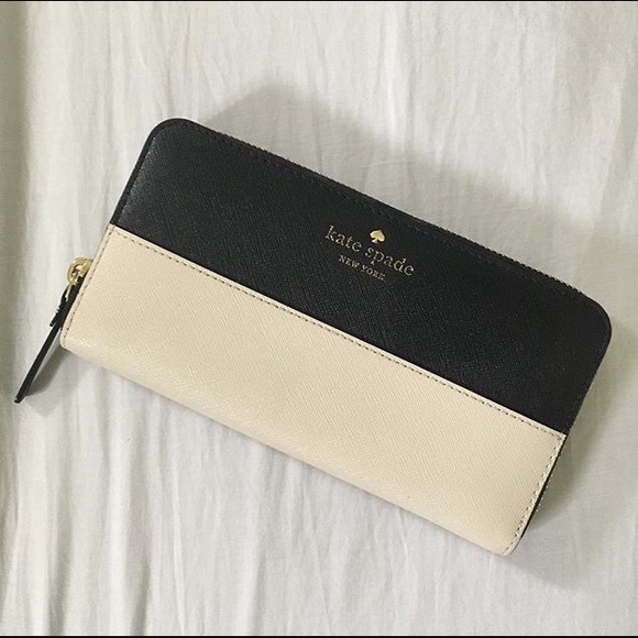 Kate Spade Cameron Street Lacey Wallet - Picture 1 of 3